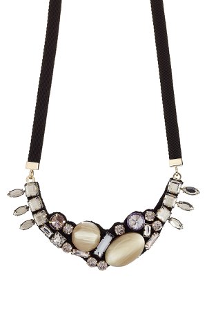 Crystal Embellished Necklace Gr. One Size
