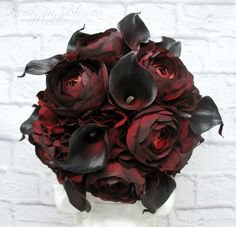 Red black wedding bouquet