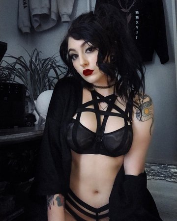 @lunaxwolfe on Instagram: “Believe in yourself 🌙 Pentagram harness from @_.rose._.red._ • • • • #satanism #witch #goth #gothaesthetic #alternativegirl #alternative…”