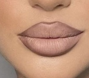 lipstick 27
