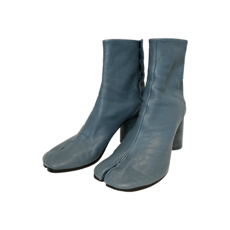Rent Blue Maison Margiela Tabi Boots Online | Wardrobe