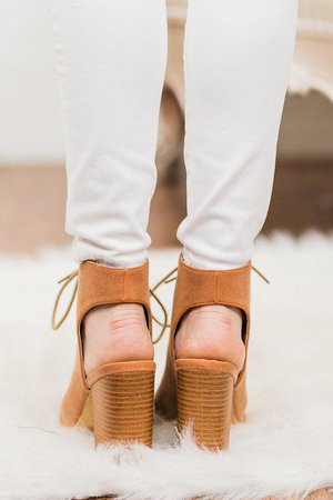 Day Trippin' Lace Up Shoes - Tres Chic N Sassy