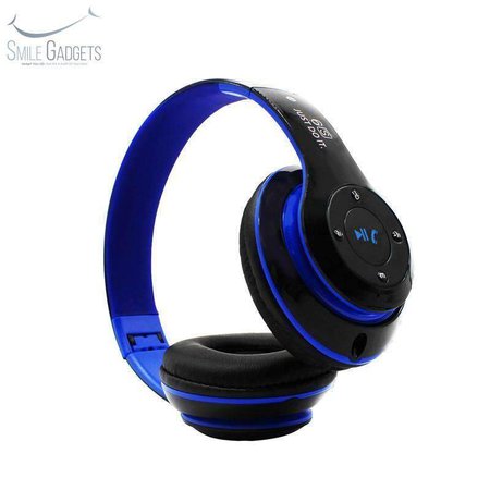 black and blue headphones
