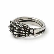 skeleton hand ring