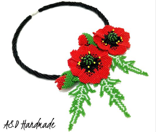 poppies necklace