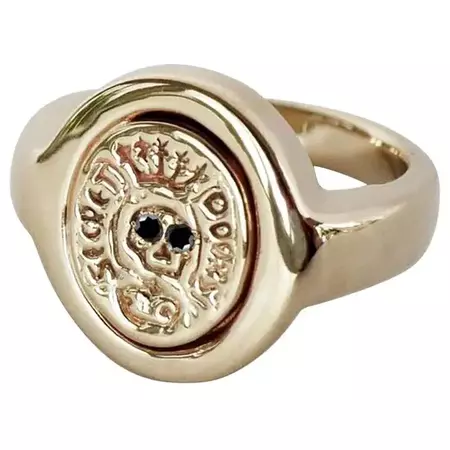 Black Diamond Crest Ring Signet Ring Gold Skull Memento Mori Style For Sale at 1stDibs | memento mori ring, memento mori signet ring, memento.mori ring