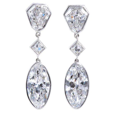 Important Moval Shaped D Internally Flawless Diamond Dangle Chandelier Earrings | $690,650
