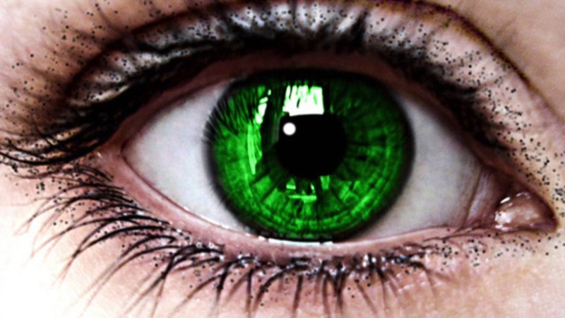 dark green eyes