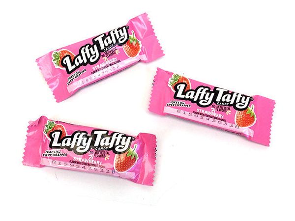 Strawberry Laffy Taffy bite-size | OldTimeCandy.com