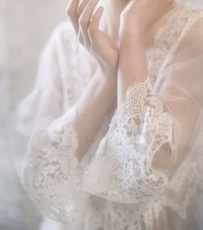 lace robe
