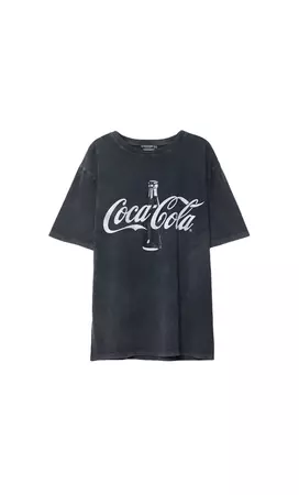 Coca-Cola license T-shirt - Women's fashion | Stradivarius United States