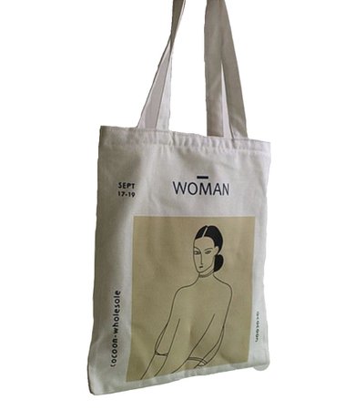 woman tote bag