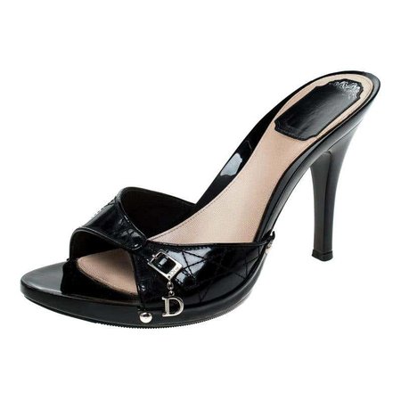 *clipped by @luci-her* Dior Black Cannage Leather Open Toe Sandals Size 38 For Sale at 1stDibs