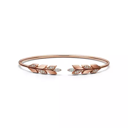 Tiffany Victoria® Vine Wire Bracelet in Rose Gold with Diamonds | Tiffany & Co.