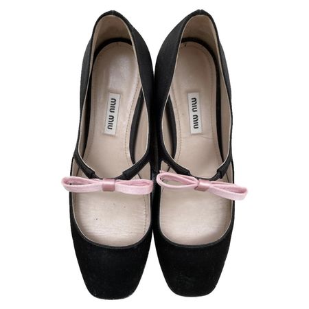 Miu Miu Women's Black and Pink Ballet-shoes | Depop