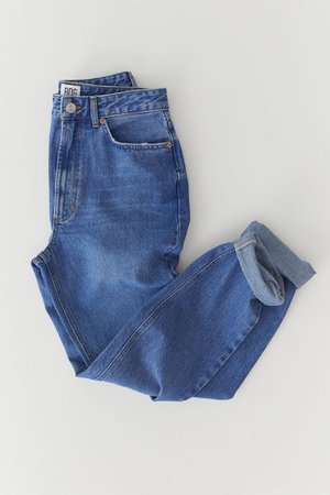 BDG High-Waisted Mom Jean – Medium Wash | Urban Outfitters