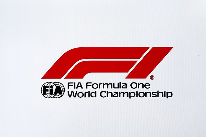 Formula 1 unveils new logo for 2018 season - F1 - Autosport