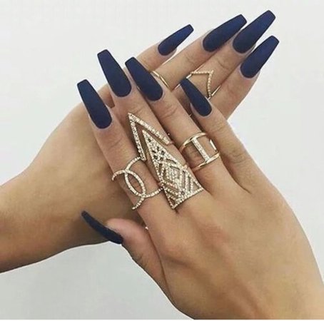 jhcmsp-l-610x610-jewels-gold-jewelry-rings-style-nail+polish-swag-trendy-knuckle+ring-ring-rings+tings-gold+ring-ring+stack-dimonds-silver-jewlery-black-colours-balerina+nails-royal+blue-nails-matt.jpg (610×604)