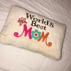 Calplush Bedding | Worlds Best Mom Pillow | Poshmark