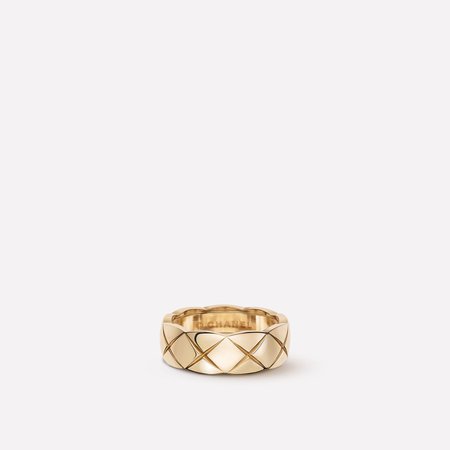 Coco Crush ring - Quilted motif ring, small version, in 18K BEIGE GOLD - J10817 - CHANEL