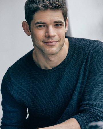 Jeremy Jordan on Instagram: “This guy is coming back to Broadway!! So excited to announce I'll be returning to the stage this fall in American Son alongside…”