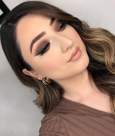 Maite Ascencio sur Instagram : 🍫 vibes. There’s a tutorial on this makeup on my previous post! Eyes/Ojos: @morphebrushes 35X Big Primpin’ Palette (Use code:…
