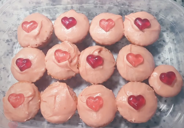 valentines day cupcakes large
