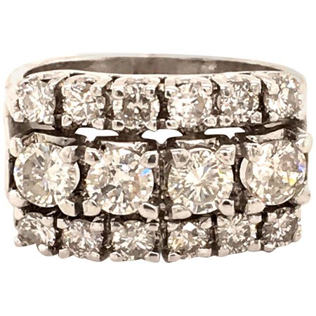 Diamond Ring in 14 Karat White Gold For Sale at 1stDibs