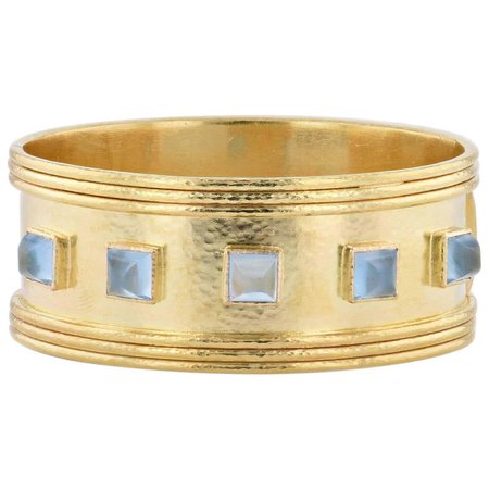 Elizabeth Locke Aquamarine Cabochon Yellow Gold Hinge Bracelet at 1stDibs
