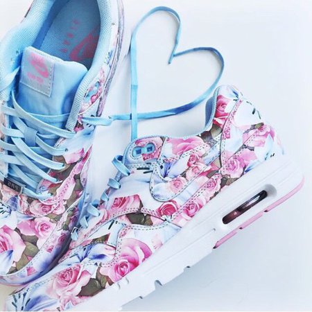 shoes, nike, floral, sneakers, blue, pink, flowers, heart, nike air max 90, summer, floral shoes, nike air max 1 - Wheretoget