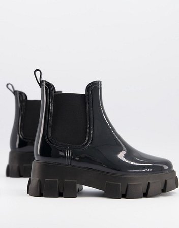 ASOS DESIGN Giana chunky chelsea rain boots in black | ASOS