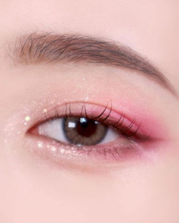 pink eyeshadow makeup