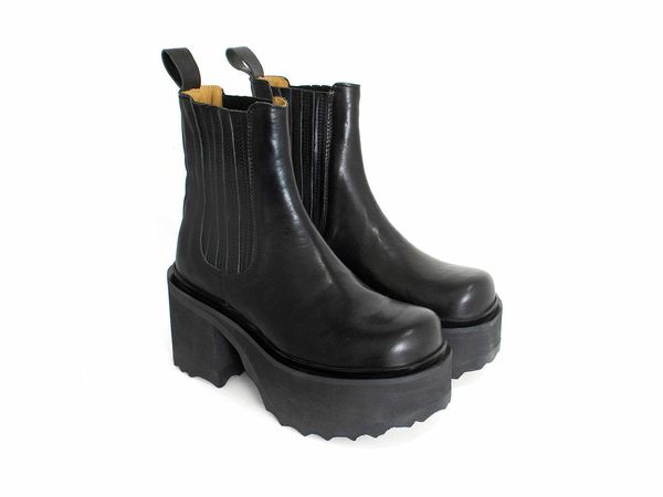 Nerds - Black | Platform Chelsea boot | Fluevog Shoes