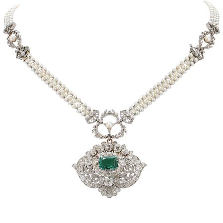 Exceptional Tiffany and Co., circa 1880 Emerald Diamond Pearl Necklace For Sale at 1stdibs