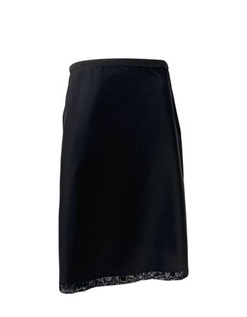 1 / 5
1999 Gucci by Tom Ford Black Nylon Mesh Trim Skirt