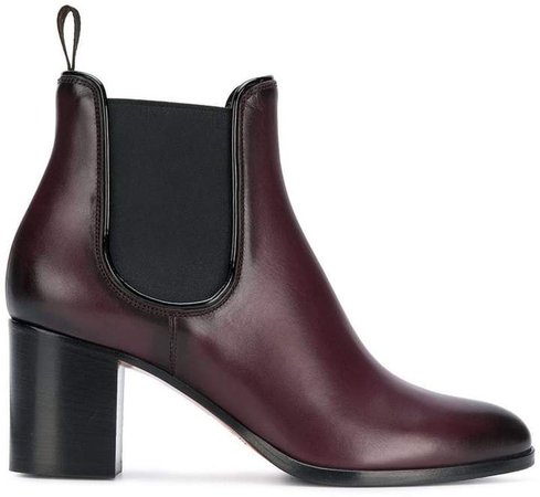 heeled Chelsea boots