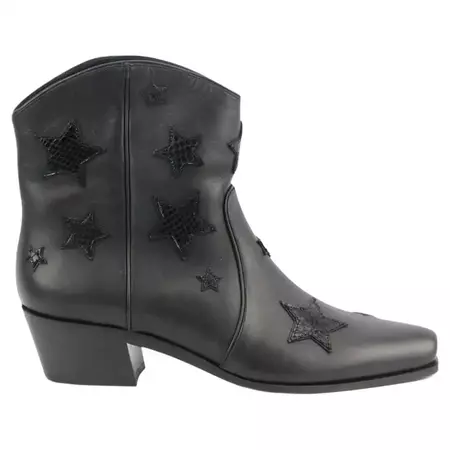 Miu Miu Star Appliquéd Leather Ankle Boots Eu 40 Uk 7 Us 10 For Sale at 1stDibs