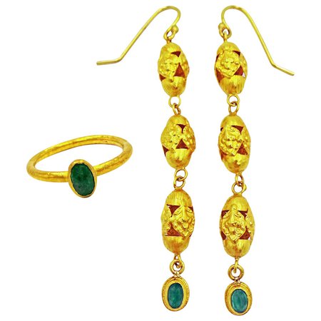 Emerald and 22 Karat Gold Vintage Filigree Dangle Earring and Ring Set For Sale at 1stDibs | gold filigree dangle earrings