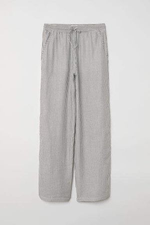 Wide-cut Pull-on Pants - White