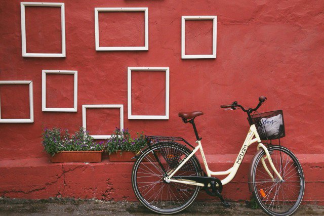 Free stock photo of Framed bicycle - Reshot