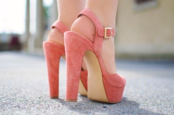 hrl671-l-610x610-shoes-heels-pink-salmon+shoes-faux+suede-high+heels-coral+shoes-pink+high+heels-wedges-fashion-color-pastel-light+pink-rose+gold-platform+shoes-thick+heel-coral-shoes+pink-pink+hee.jpg (610×405)