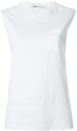 sleeveless T-shirt