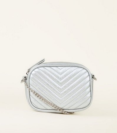 New Look silver quilted bag