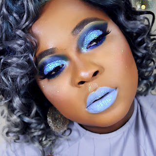 Full Face Baby Blue Makeup