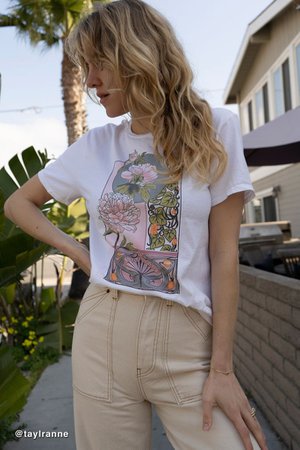 Nouveau Floral Short Sleeve Tee | Urban Outfitters Canada