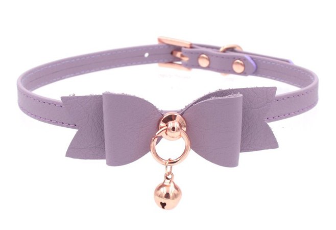 Restrained Grace lavender collar