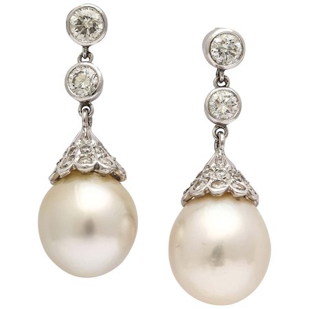 Exquisite Pearl and Diamond Drop Earrings For Sale at 1stDibs