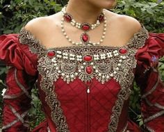 queen of hearts dress aesthetic