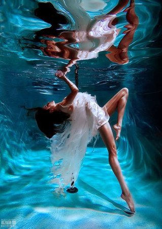 underwater photography aesthetic
