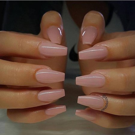 cute nude nails